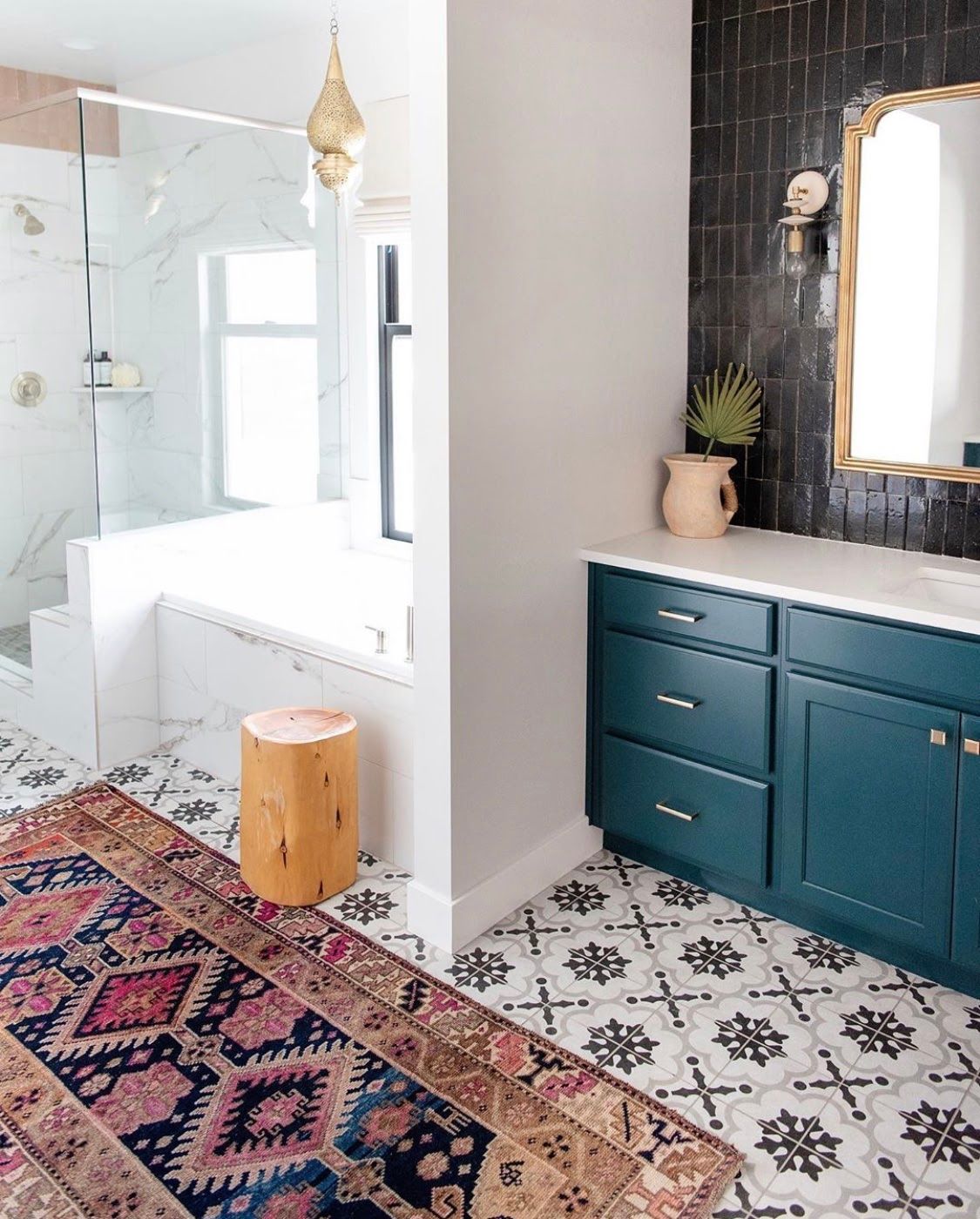 9 Baths We Love - 2020 Roundup | Dulles Glass